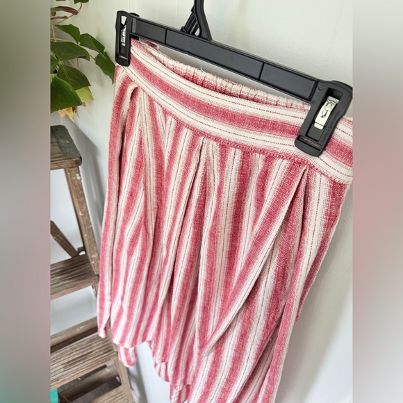 ✨ Max Studio Red White Striped High Low Skirt — Size Large ✨ - Picture 5 of 7